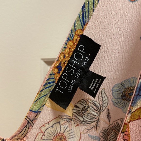 Beautiful Top Shop printed wrap dress with asymmetrical bottom and ruffle top - Picture 3 of 4